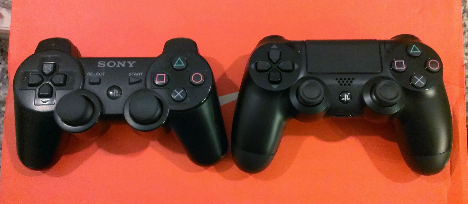 Dualshock 3 4. Dualshock 3 и 4. Dualshock 3 vs Dualshock 4. Dualshock 3 Dualshock 4. Dualshock 2 vs 3.