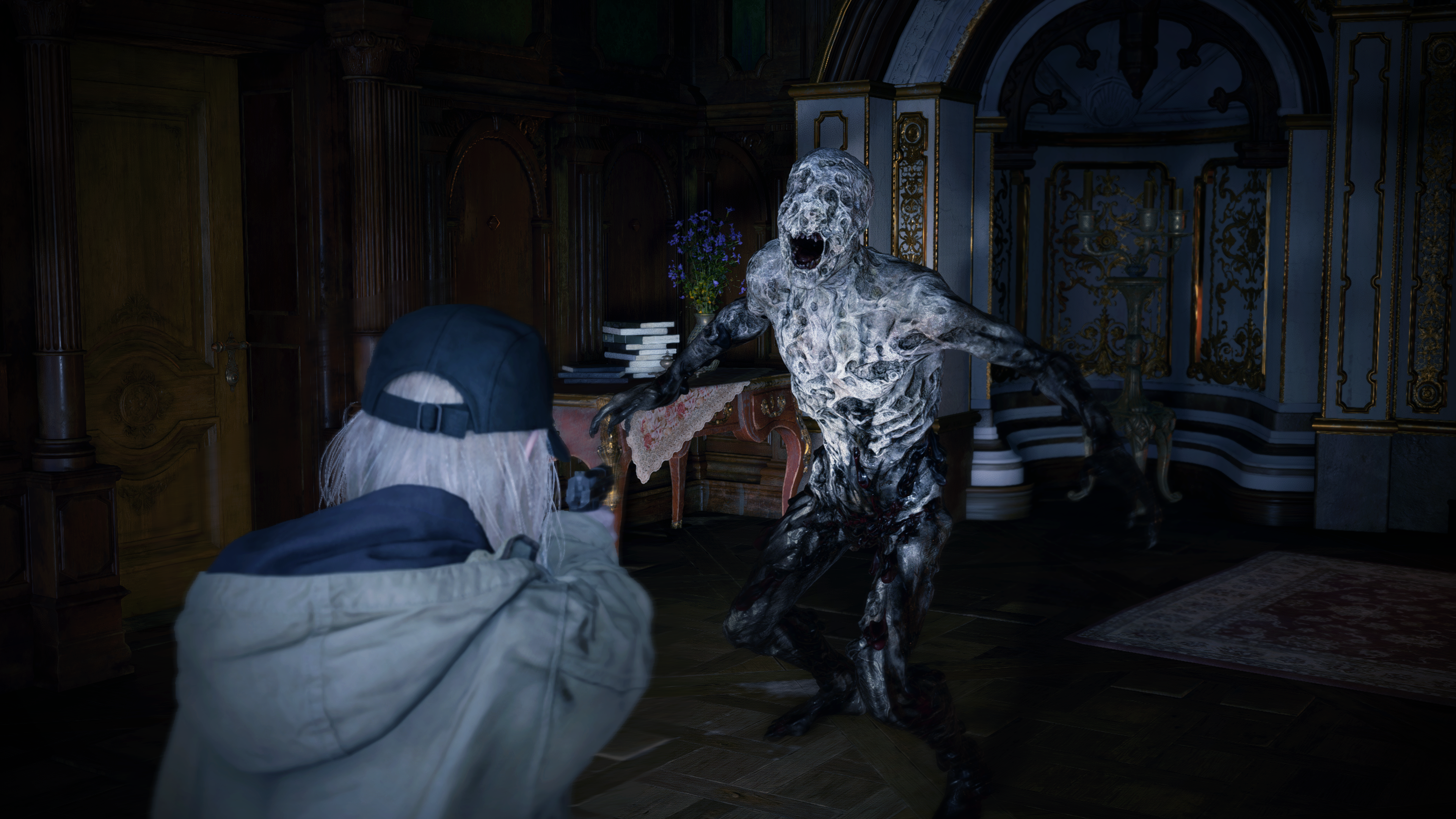 Rose ditampilkan menembaki monster dalam mode orang ketiga, di DLC Resident Evil Village, Shadows of Rose.