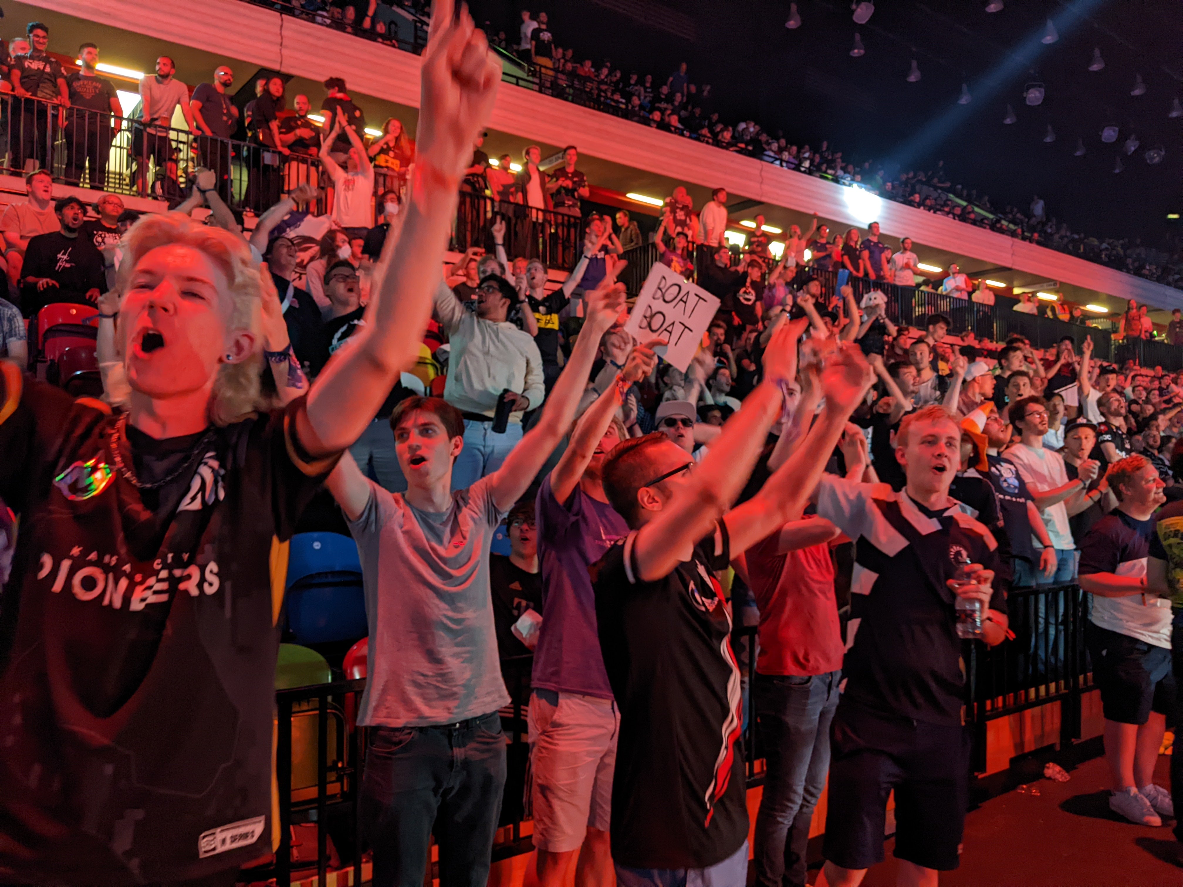 Additional cheers from Section 104 during the RLCS Spring Major 2022.