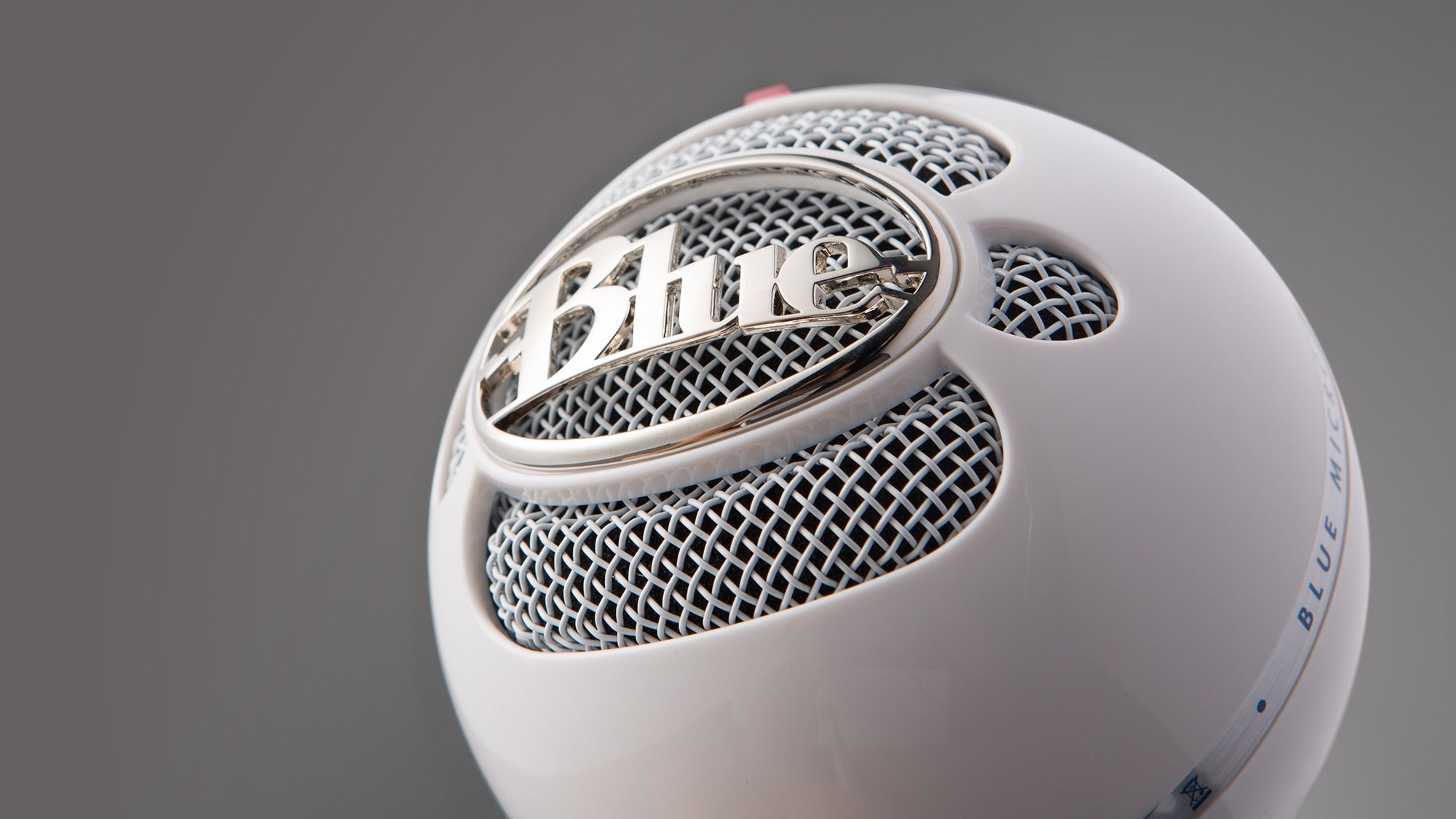 Image for Save a third on Blue's small but excellent Snowball Ice microphone
