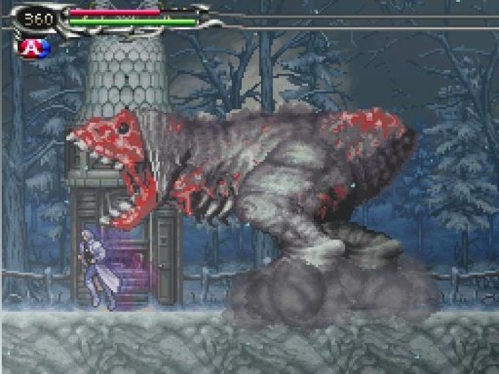 A player fights an enemy in Castlevania: Dawn of Sorrow.