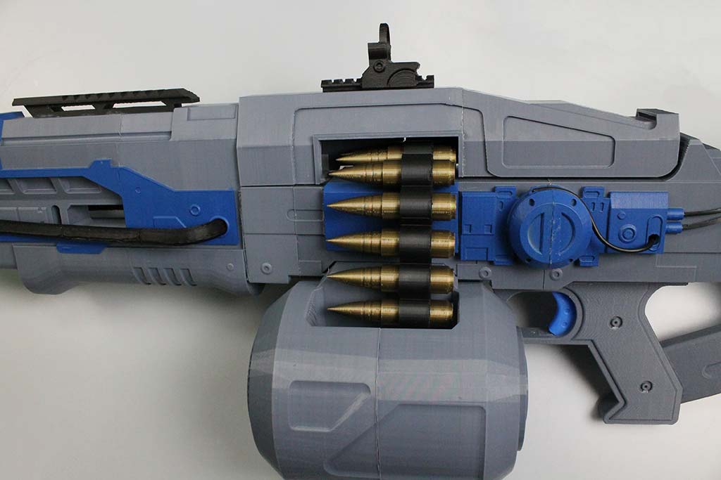 Image for Someone 3D-printed the Thunderlord gun from Destiny