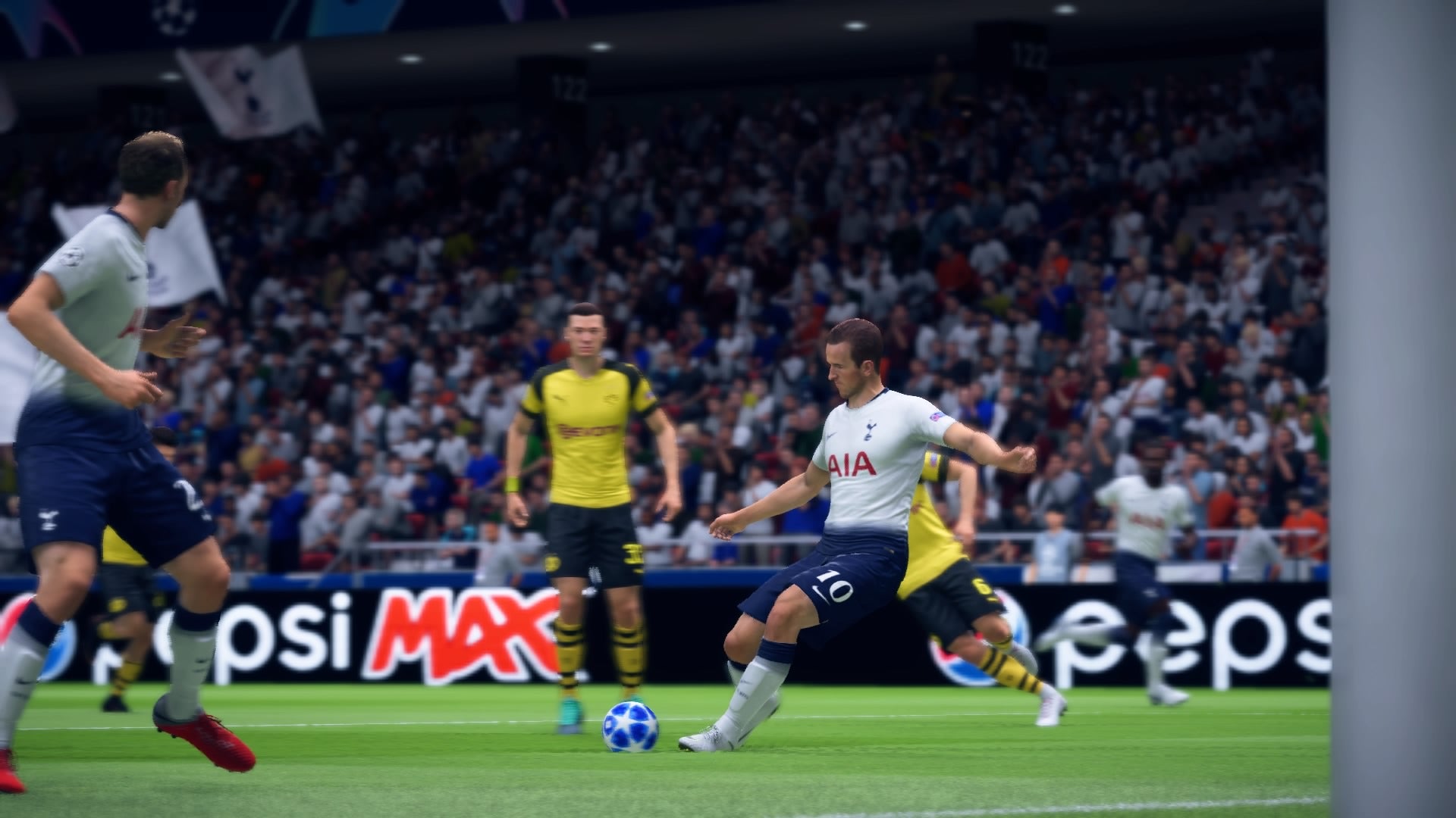 Image for FIFA 19 tips: how to master Timed Finishing - before it gets nerfed
