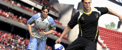 Image for Moore: PES is in FIFA's "rear view mirror"