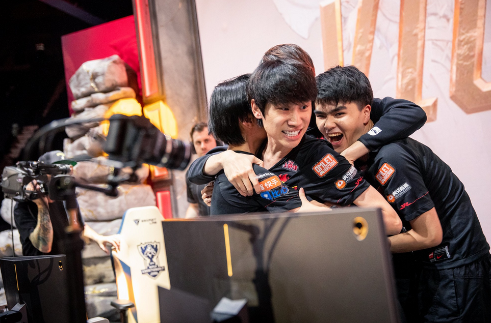 Image for China's FPX wins 2019 League of Legends World Championship finals