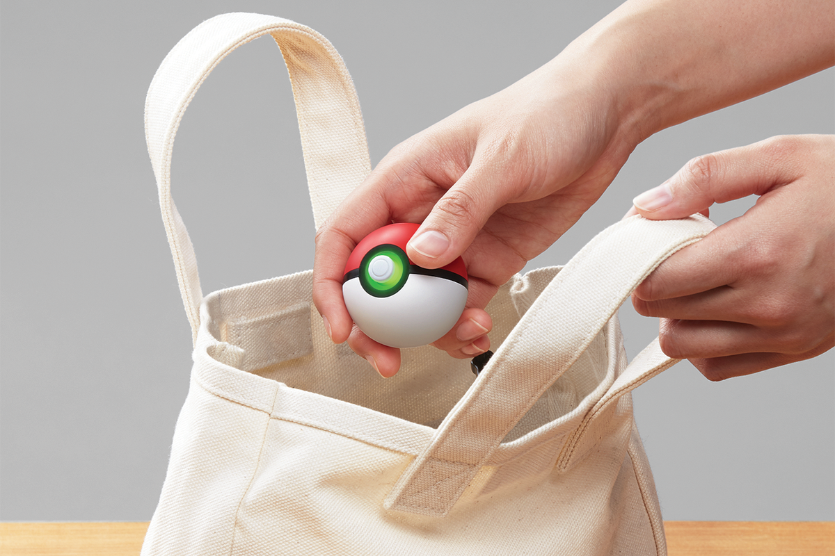 Image for The Pokemon Poke Ball Plus is a silly gimmick, but it's a fun one