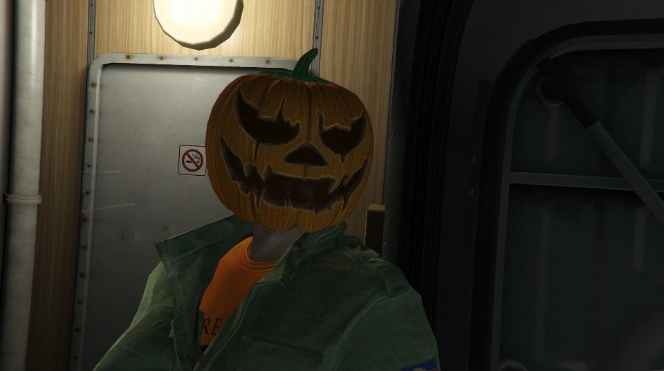 Pumpkin mask in GTA Online
