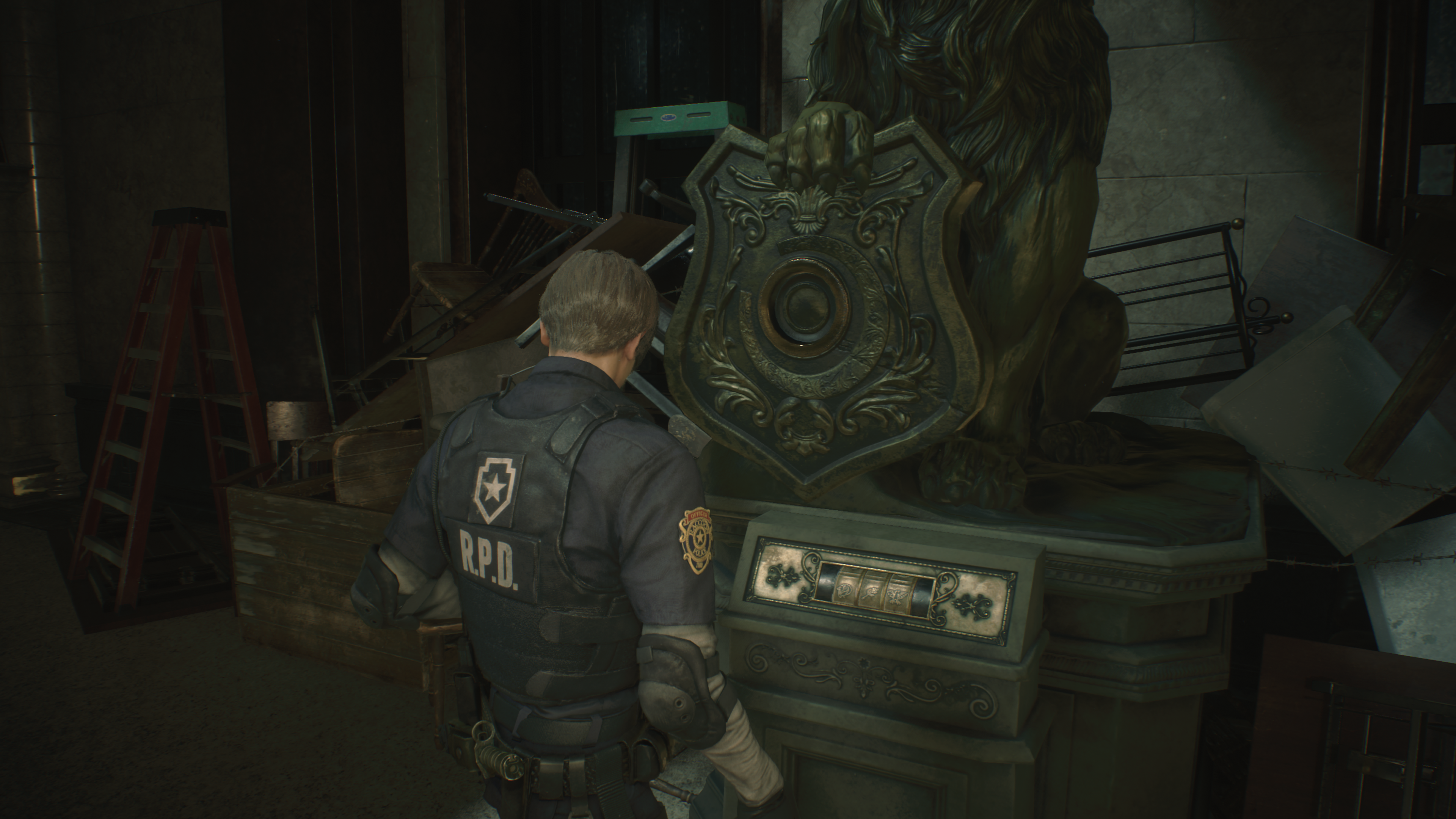 Резидент ивел 2 сейф в полицейском. Resident Evil 2 статуя Льва. Резидент ивел 2. Статуи в Resident Evil 2 Remake за Леона.