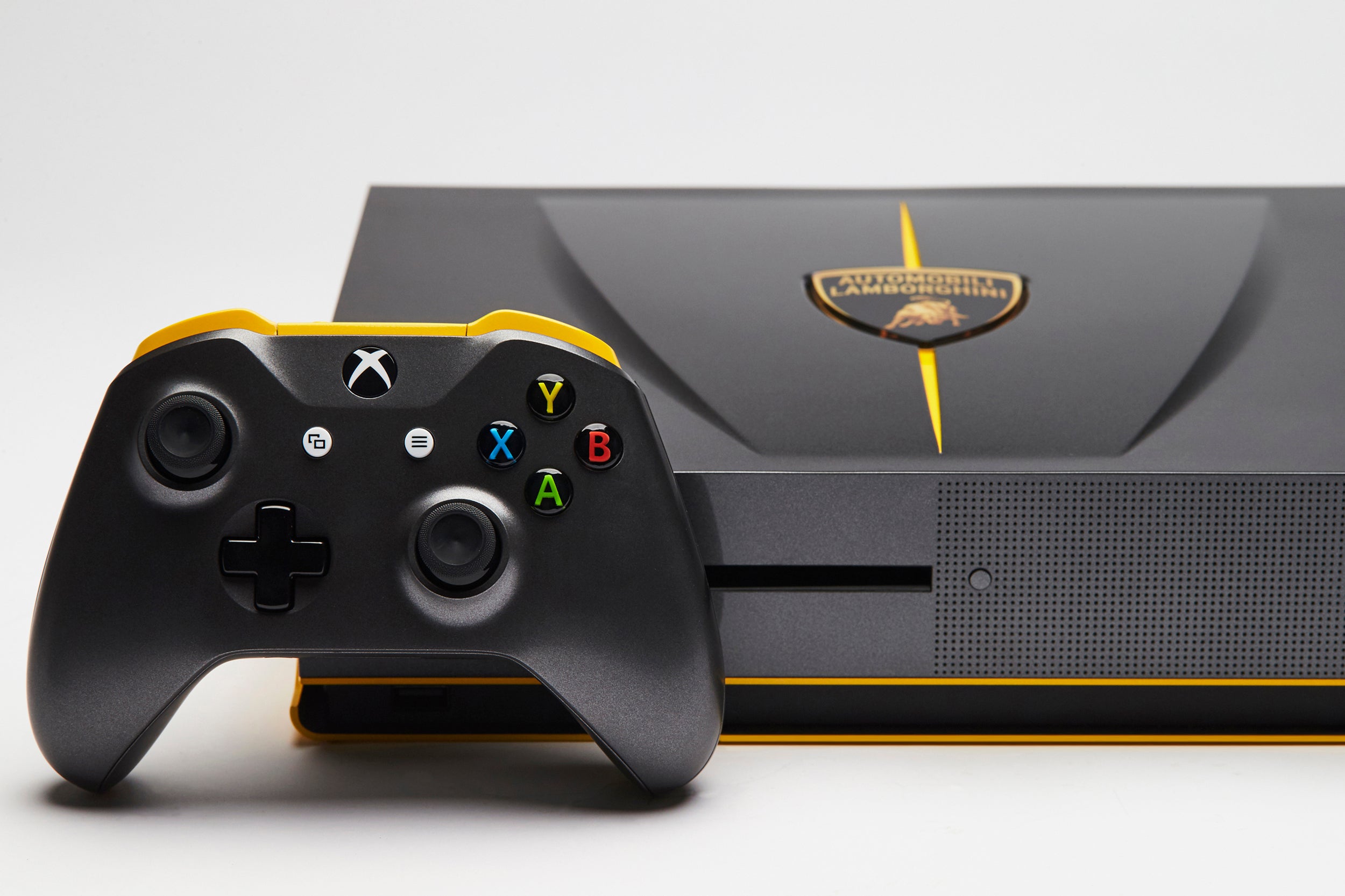 Image for One-of-a-kind Lamborghini Centenario Xbox One S is droolworthy